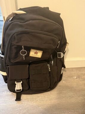 Black Men's Multi-Pocket Backpack - Durable Everyday Carry